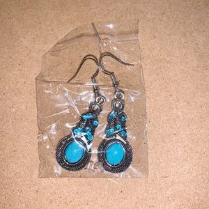 Turquoise Dangly Earrings